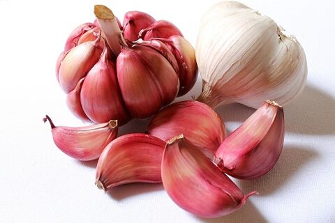 Knoblauch ist ein hervorragendes Mittel zur Vorbeugung gegen Prostataentzündungen