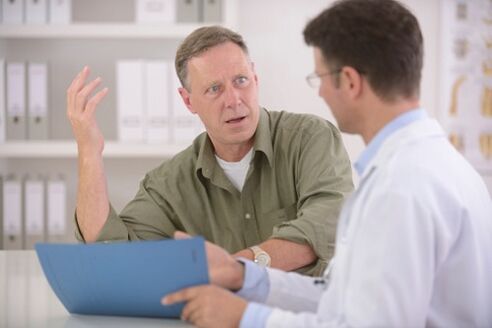 Oftmals erfährt der Patient erst bei einem Arztbesuch vom Vorliegen einer chronischen Prostatitis.